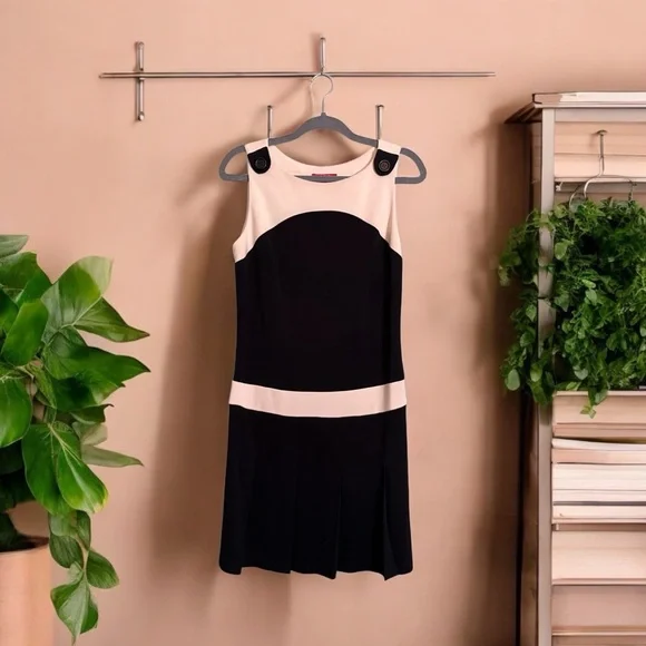 ABS Allen Schwartz Dress Size M Black Cream Pleated Y2K Shift Mini - Picture 8 of 10